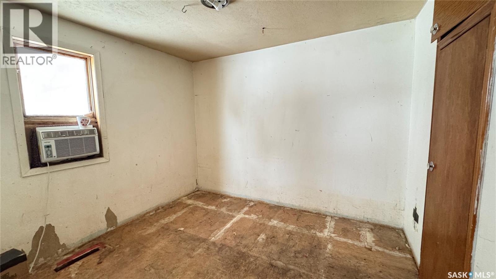 501 2nd Street, Kenaston, Saskatchewan  S0G 2N0 - Photo 18 - SK028606