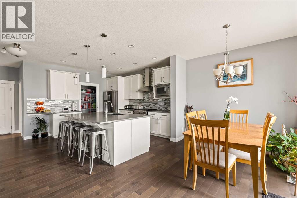 313 Evansglen Drive Nw, Calgary, Alberta  T3P 0X7 - Photo 6 - A2277909