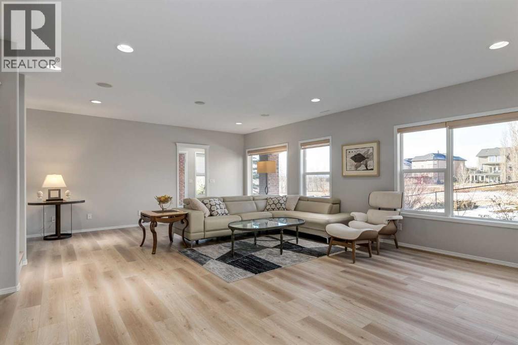 79 Discovery Ridge Park Sw, Calgary, Alberta  T3H 5G4 - Photo 25 - A2282480