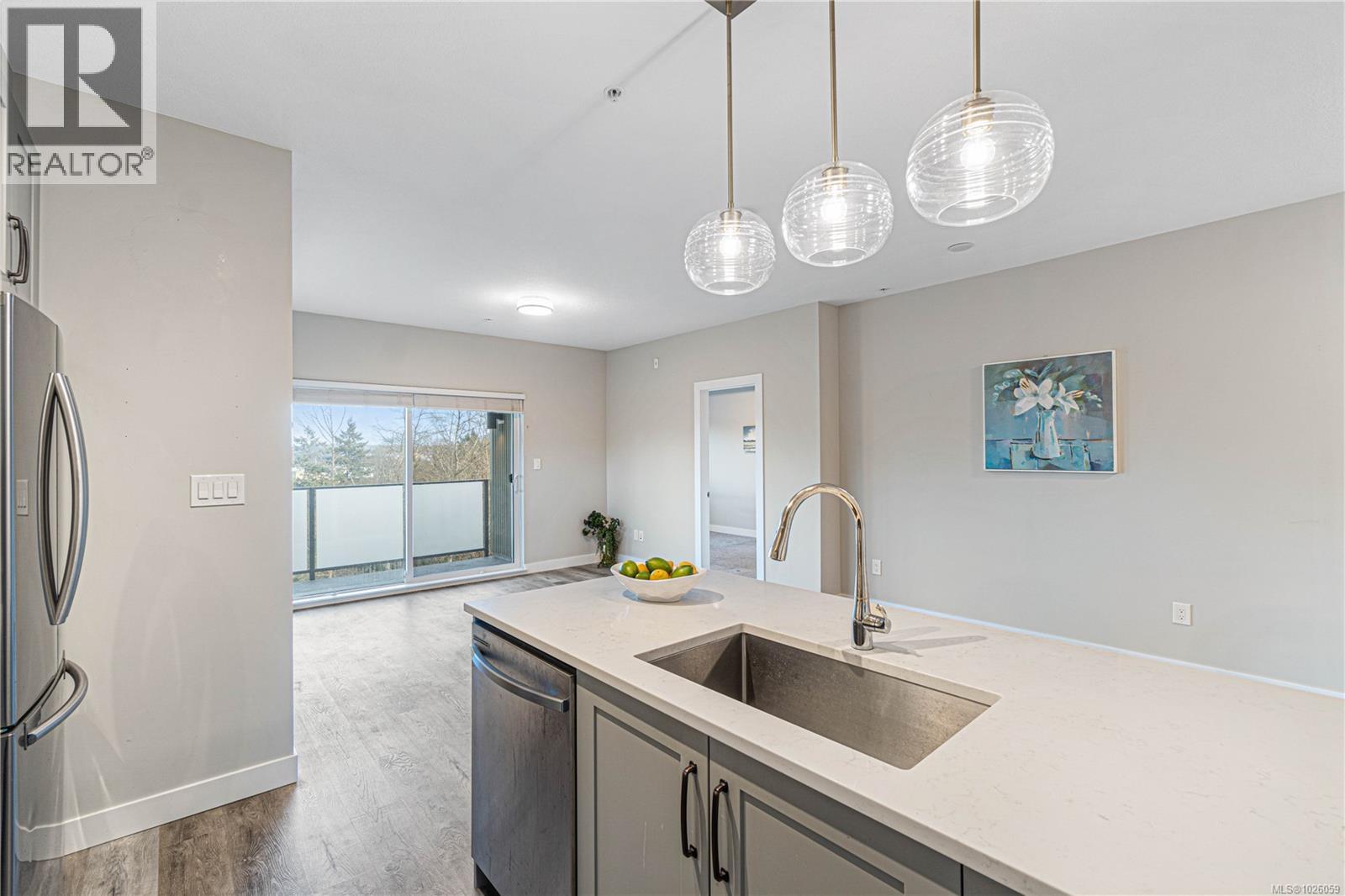 405 20 Barsby Ave, Nanaimo, British Columbia  V9R 0K4 - Photo 13 - 1026059