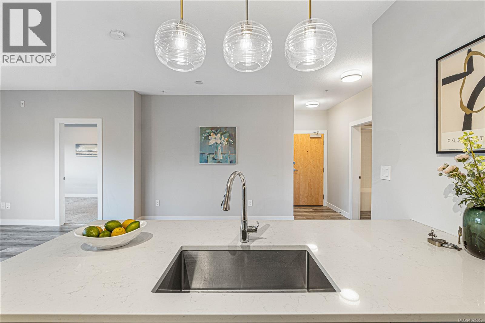 405 20 Barsby Ave, Nanaimo, British Columbia  V9R 0K4 - Photo 14 - 1026059