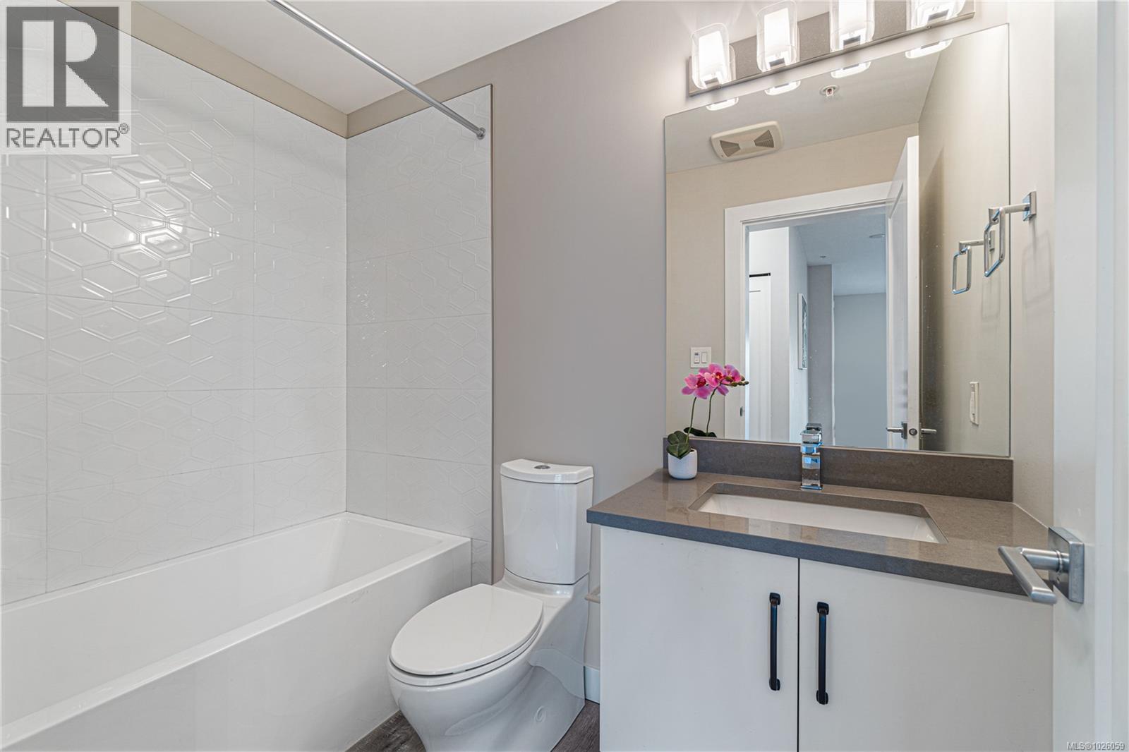 405 20 Barsby Ave, Nanaimo, British Columbia  V9R 0K4 - Photo 26 - 1026059