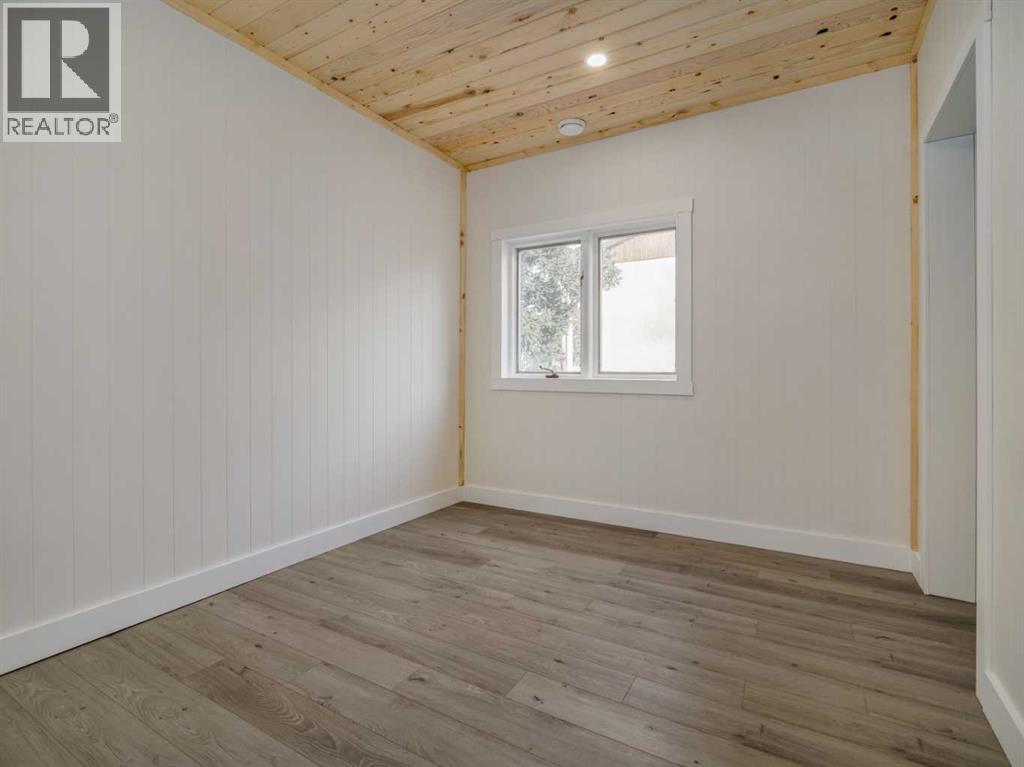 818 Mountain Street, Pincher Creek, Alberta  T0K 1W0 - Photo 17 - A2286562