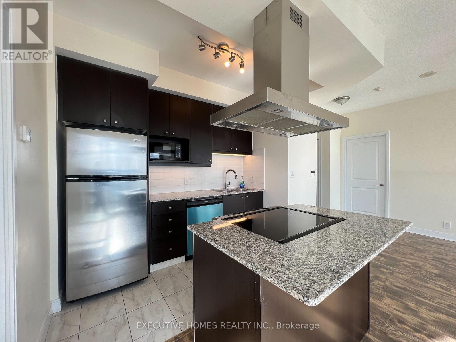 5405 - 60 Absolute Avenue, Mississauga, Ontario  L4T 0A9 - Photo 4 - W12789724