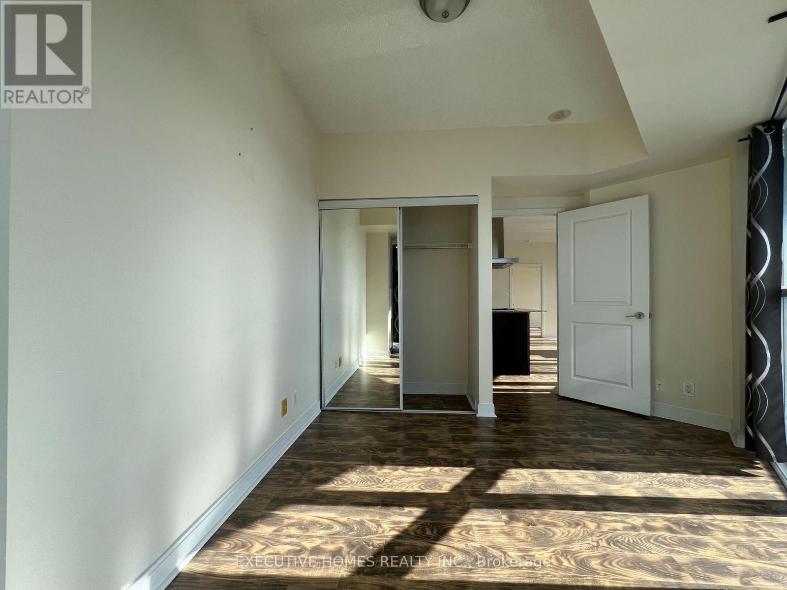 5405 - 60 Absolute Avenue, Mississauga, Ontario  L4T 0A9 - Photo 9 - W12789724