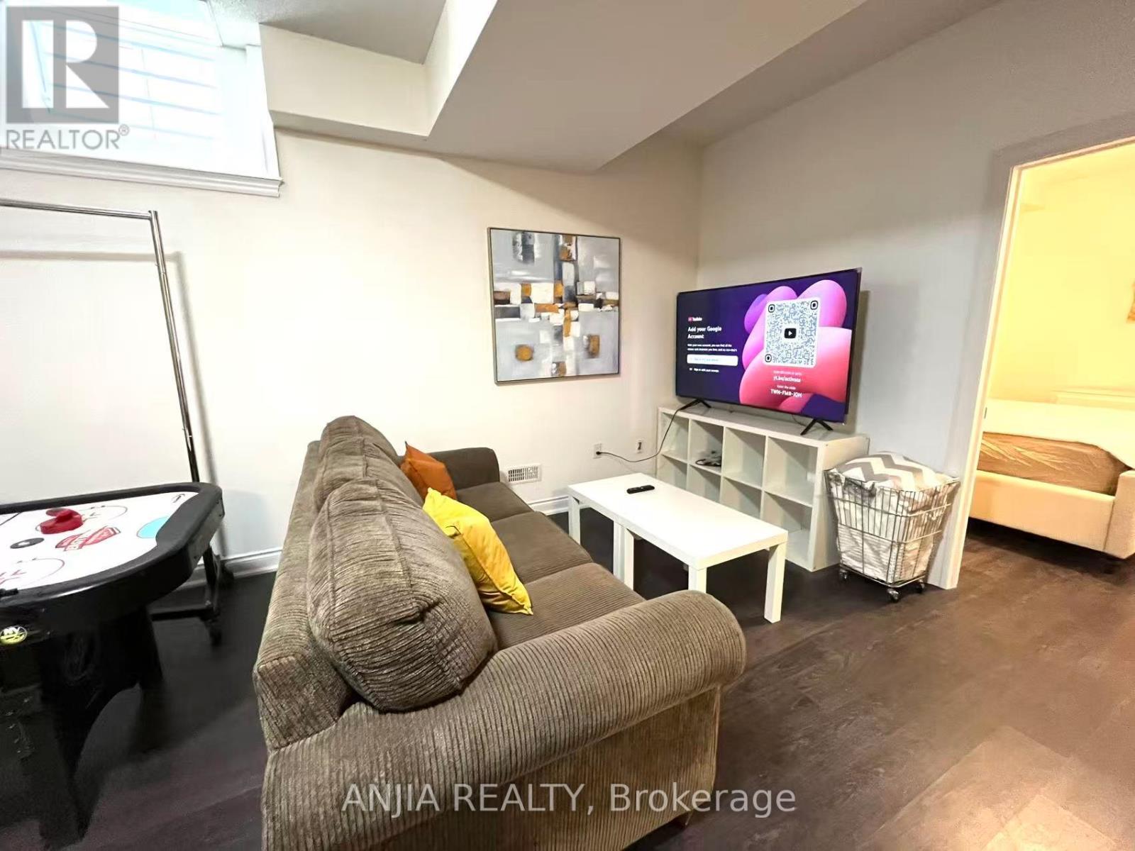 199 Canyon Hill Ave Avenue, Richmond Hill, Ontario  L4C 0R4 - Photo 7 - N12790200