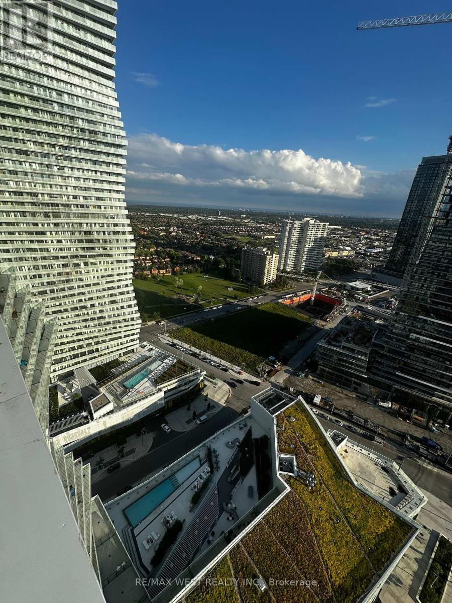 2708 - 3900 Confederation Parkway N, Mississauga, Ontario  L5B 0M3 - Photo 15 - W12790204
