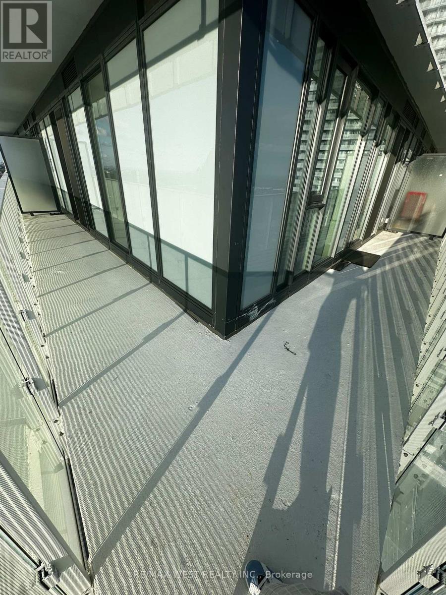 2708 - 3900 Confederation Parkway N, Mississauga, Ontario  L5B 0M3 - Photo 17 - W12790204