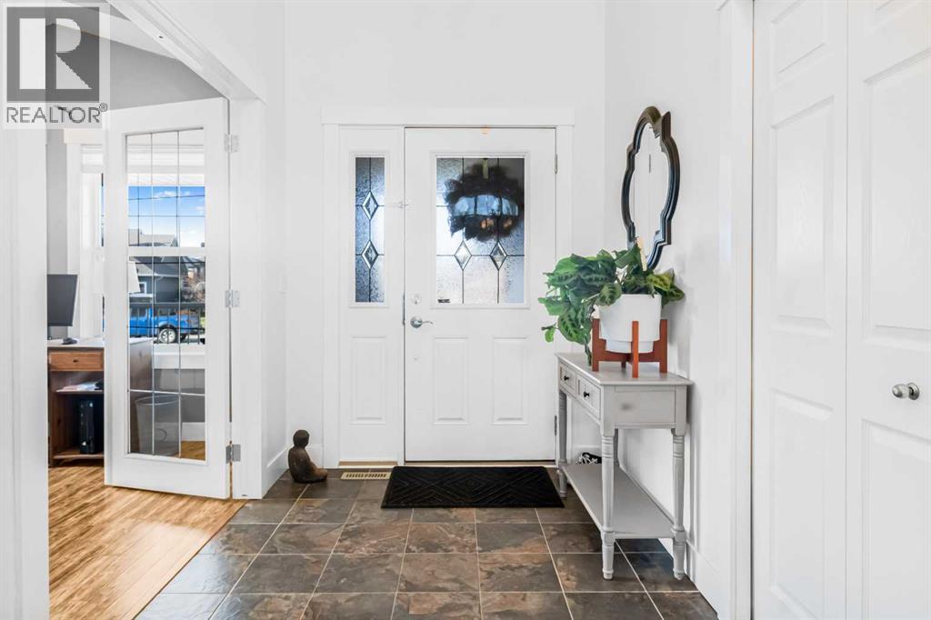 811 Boulder Creek Drive Se, Langdon, Alberta  T0J 1X3 - Photo 2 - A2277003