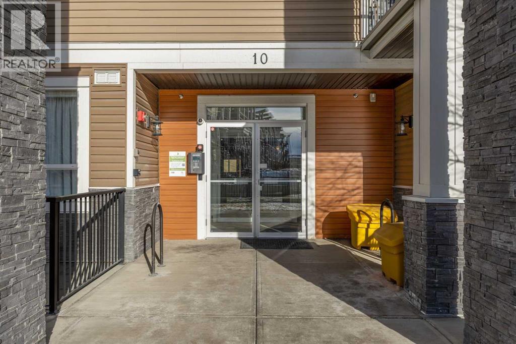 211, 10 Walgrove Walk Se, Calgary, Alberta T2X 4E3 - Photo 2 - A2282795