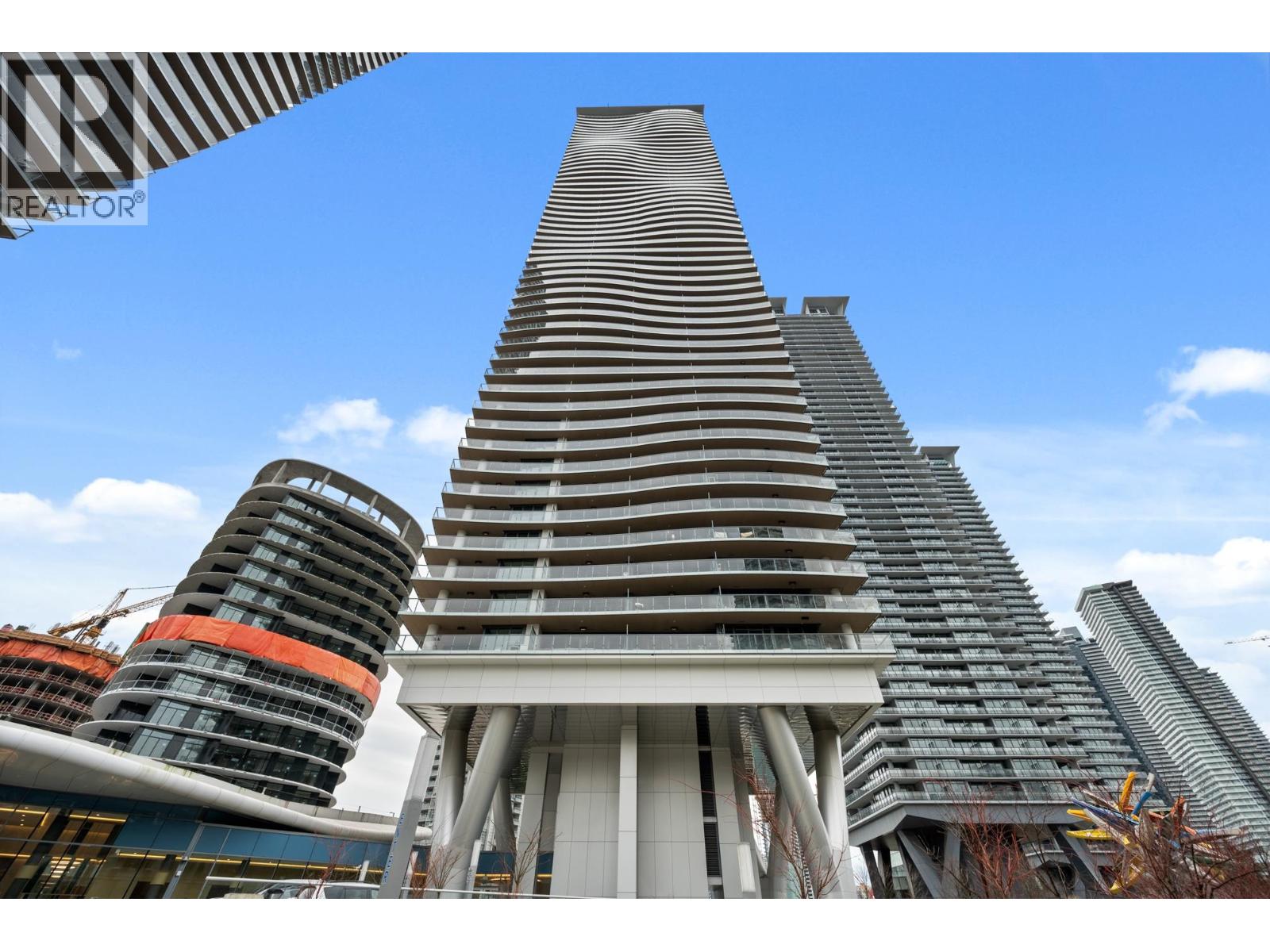 1608 4880 LOUGHEED HIGHWAY, Burnaby, British Columbia