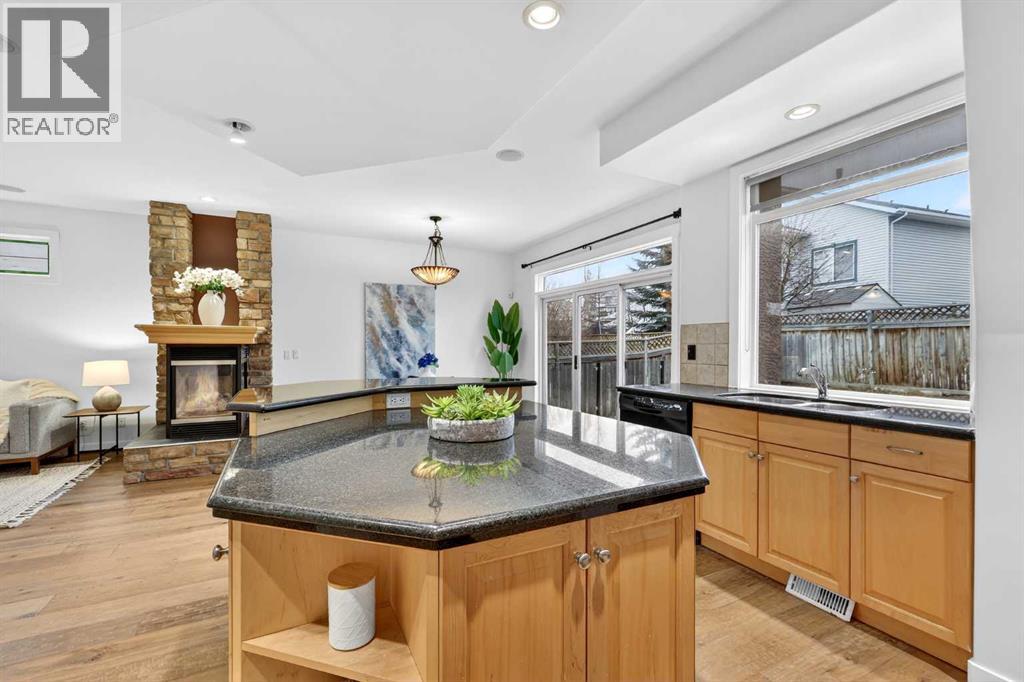 12069 Valley Ridge Drive Nw, Calgary, Alberta  T3B 5W9 - Photo 18 - A2284145