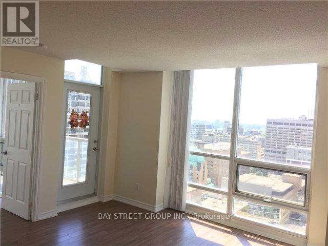 2509 - 761 Bay Street, Toronto, Ontario  M5G 2R2 - Photo 7 - C12790206