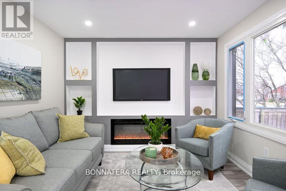 Unknown Address, ,     - Photo 3 - X12790214