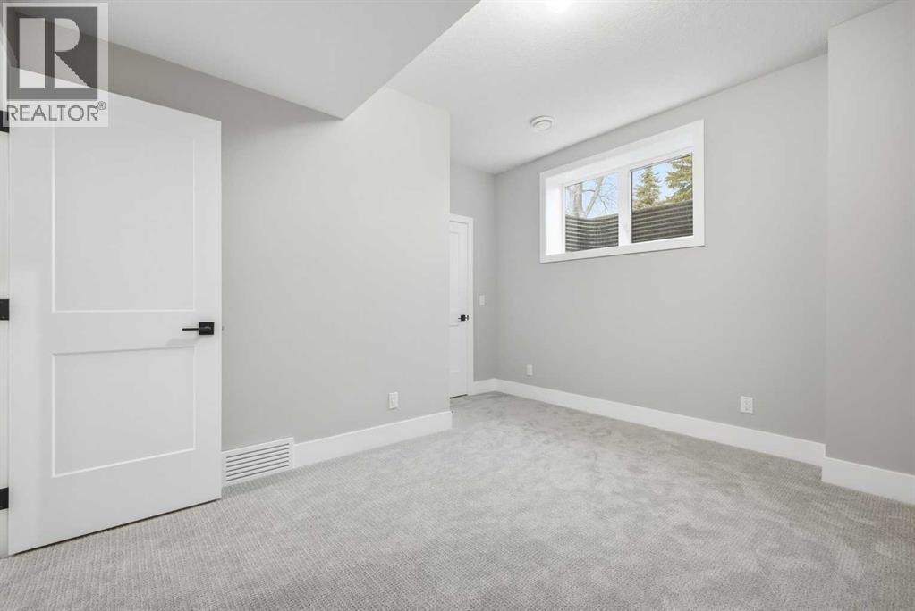 100 West Glen Crescent Sw, Calgary, Alberta  T3C 2X4 - Photo 42 - A2285007