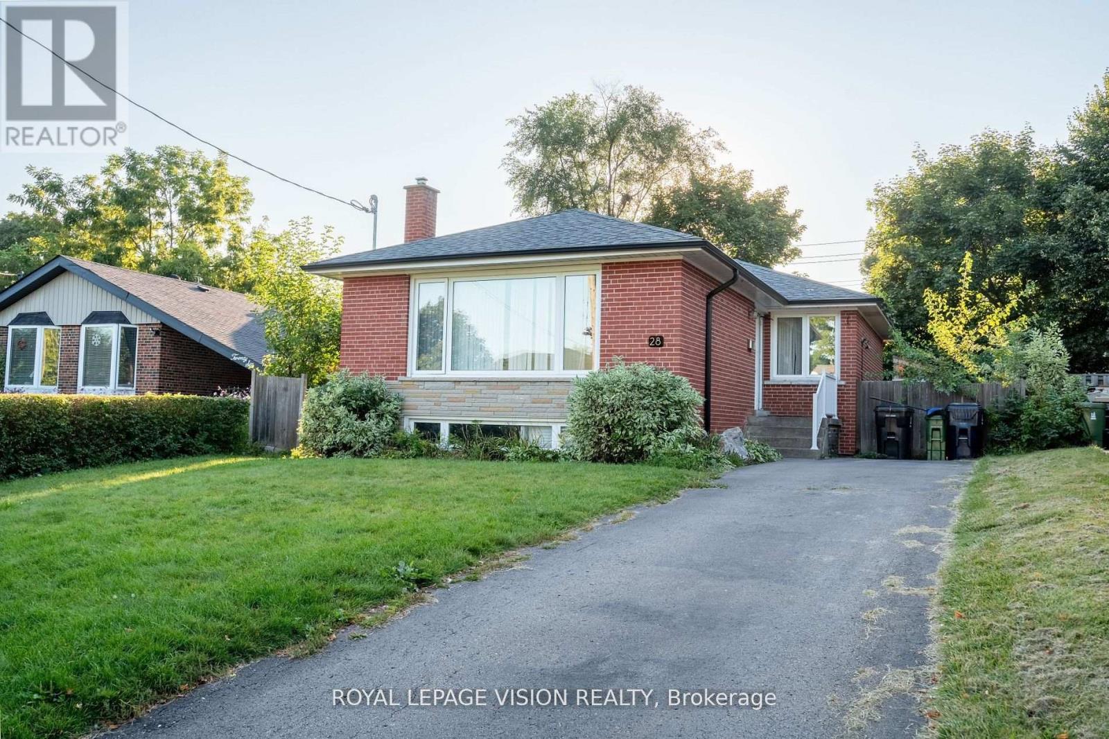 28 Jeffton Crescent, Toronto, Ontario  M1G 2R5 - Photo 2 - E12790222