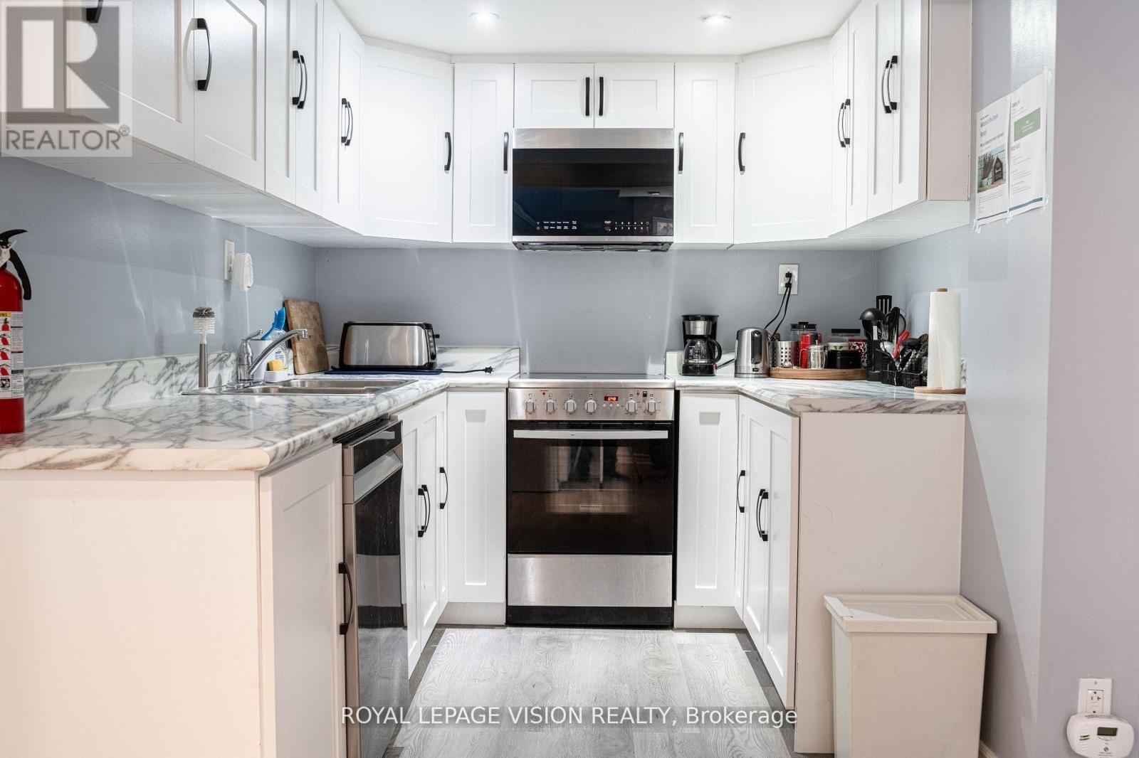 28 Jeffton Crescent, Toronto, Ontario  M1G 2R5 - Photo 5 - E12790222