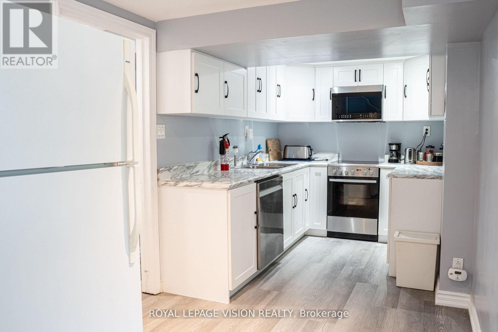 28 Jeffton Crescent, Toronto, Ontario  M1G 2R5 - Photo 6 - E12790222