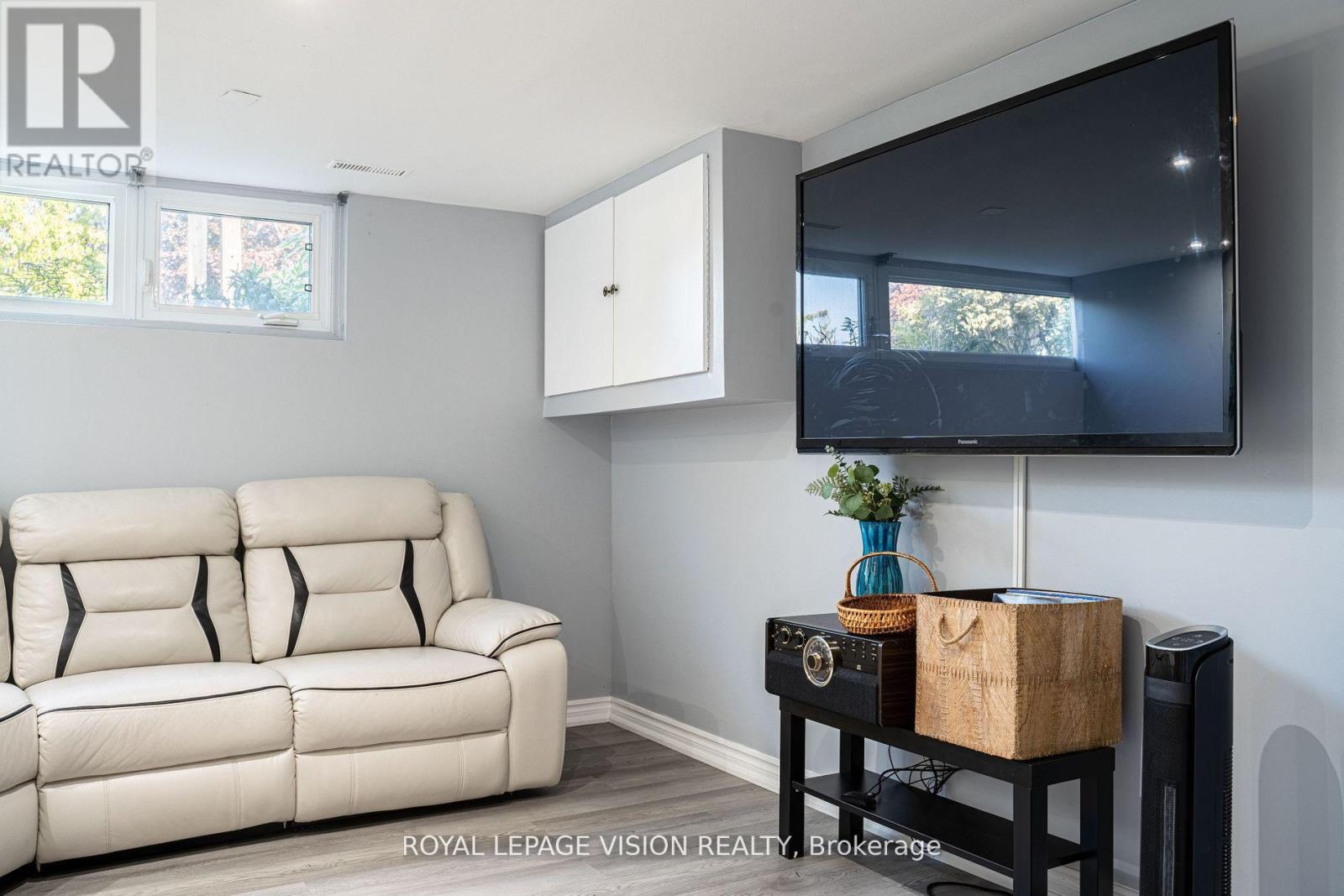 28 Jeffton Crescent, Toronto, Ontario  M1G 2R5 - Photo 7 - E12790222