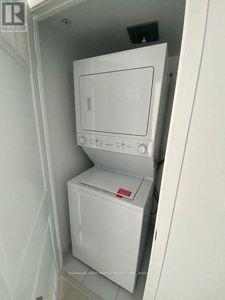 1210 - 75 Oneida Crescent, Richmond Hill, Ontario  L4B 0H3 - Photo 9 - N12790224