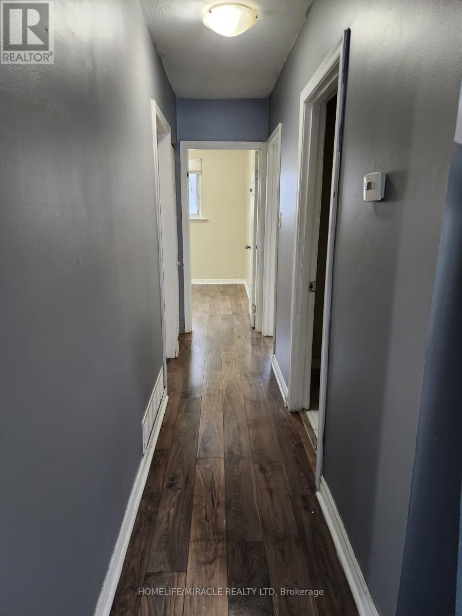 49 Alderbury Crescent, Brampton, Ontario  L6T 1P5 - Photo 7 - W12790228