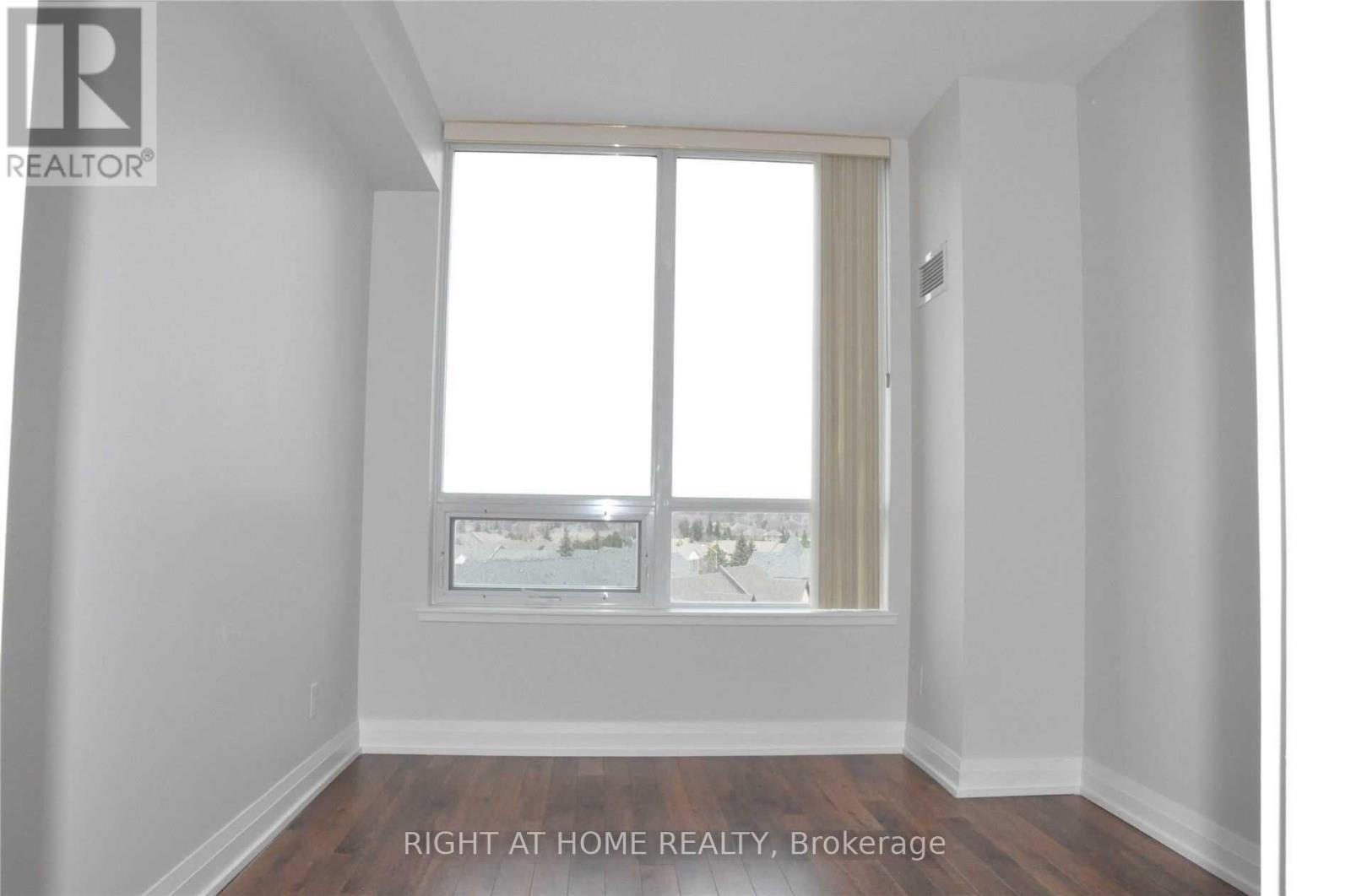 712 - 75 North Park Road, Vaughan, Ontario  L4J 0H8 - Photo 5 - N12790230