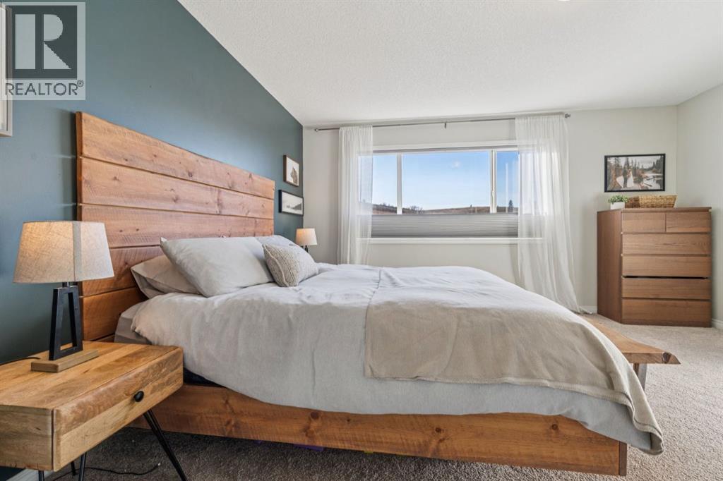 104 Bow Ridge Crescent, Cochrane, Alberta  T4C 1V2 - Photo 15 - A2285566