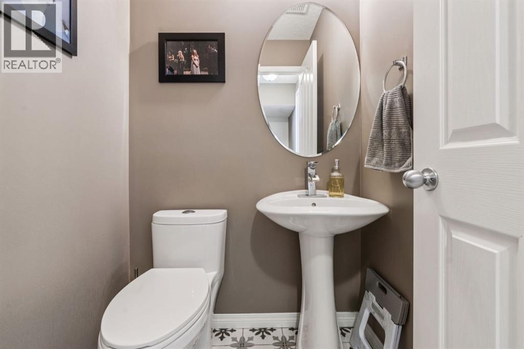 104 Bow Ridge Crescent, Cochrane, Alberta  T4C 1V2 - Photo 26 - A2285566