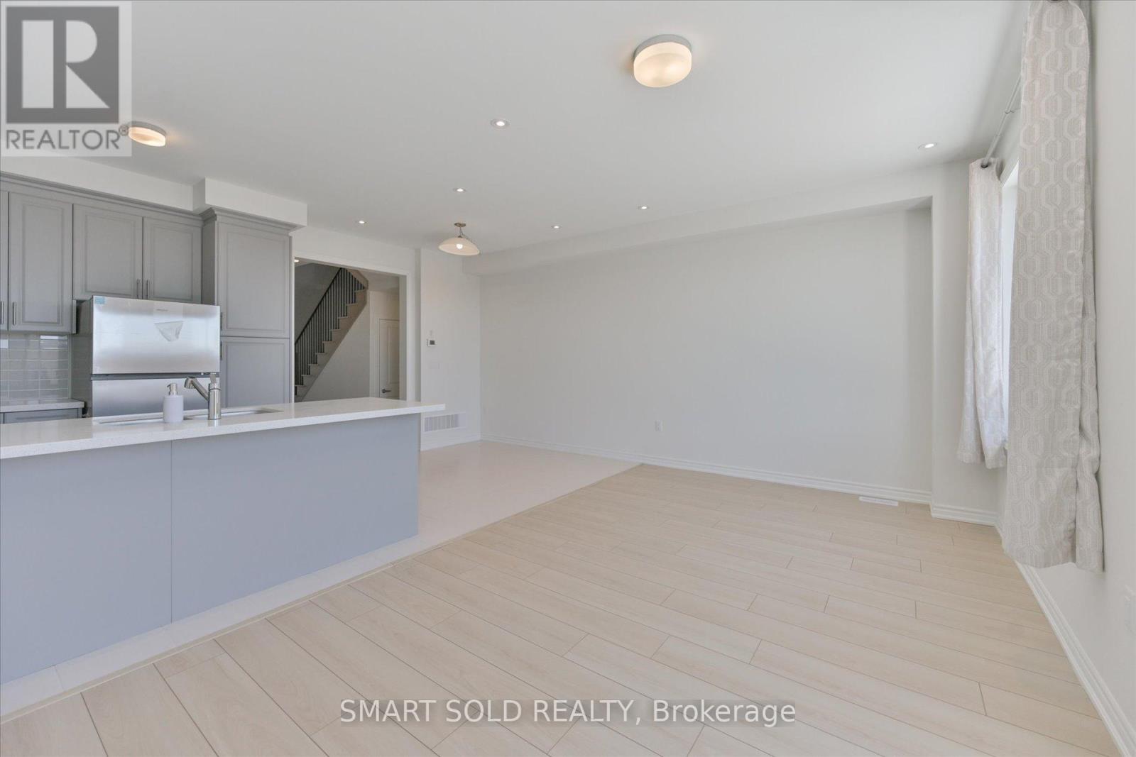 74 Tipp Drive, Richmond Hill, Ontario  L4E 1A2 - Photo 12 - N12790236