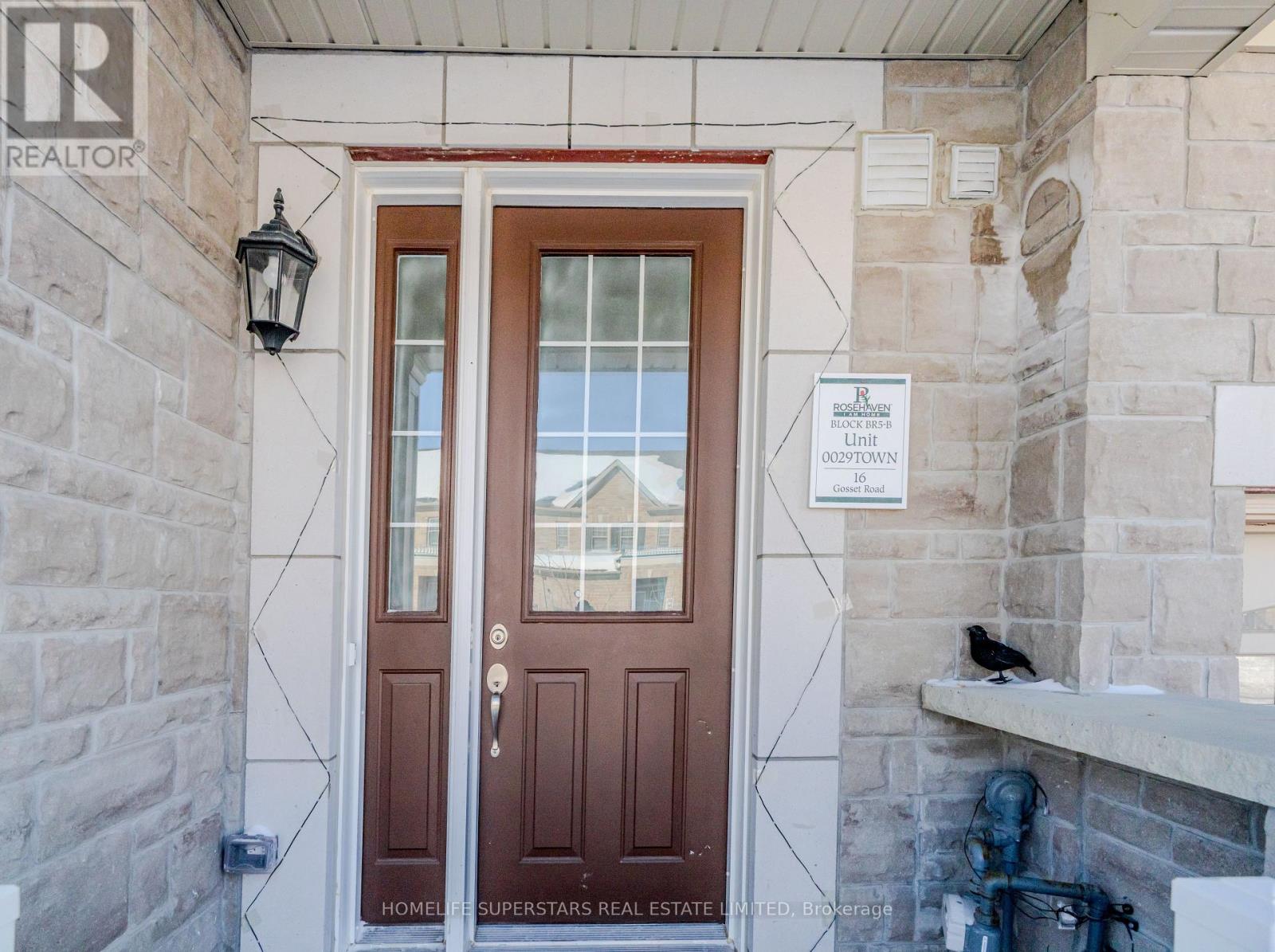 16 Gosset Road, Brampton, Ontario  L7A 0C3 - Photo 3 - W12790242