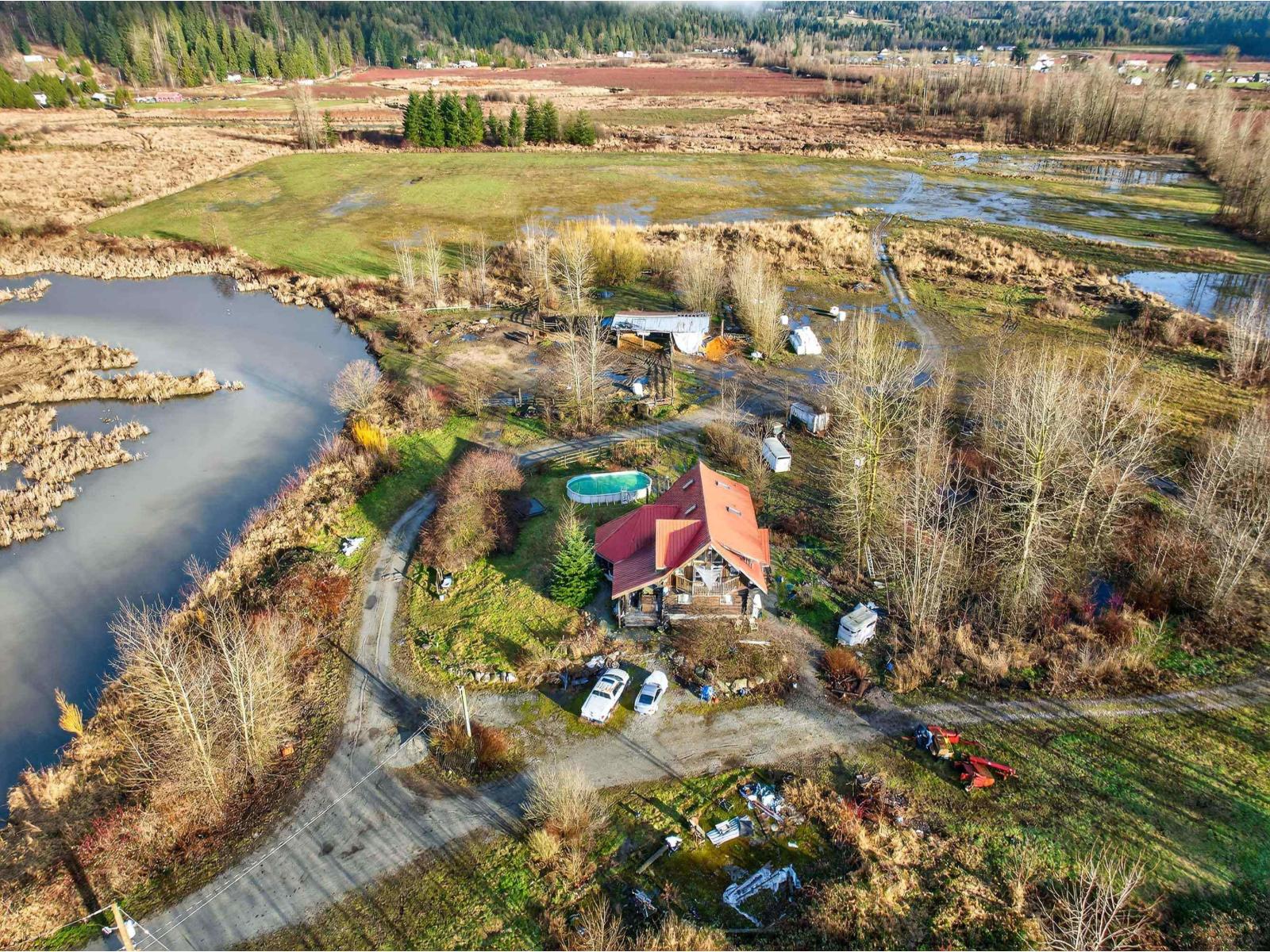 34995 Dale Road, Mission, British Columbia  V2V 0B7 - Photo 5 - R3087766