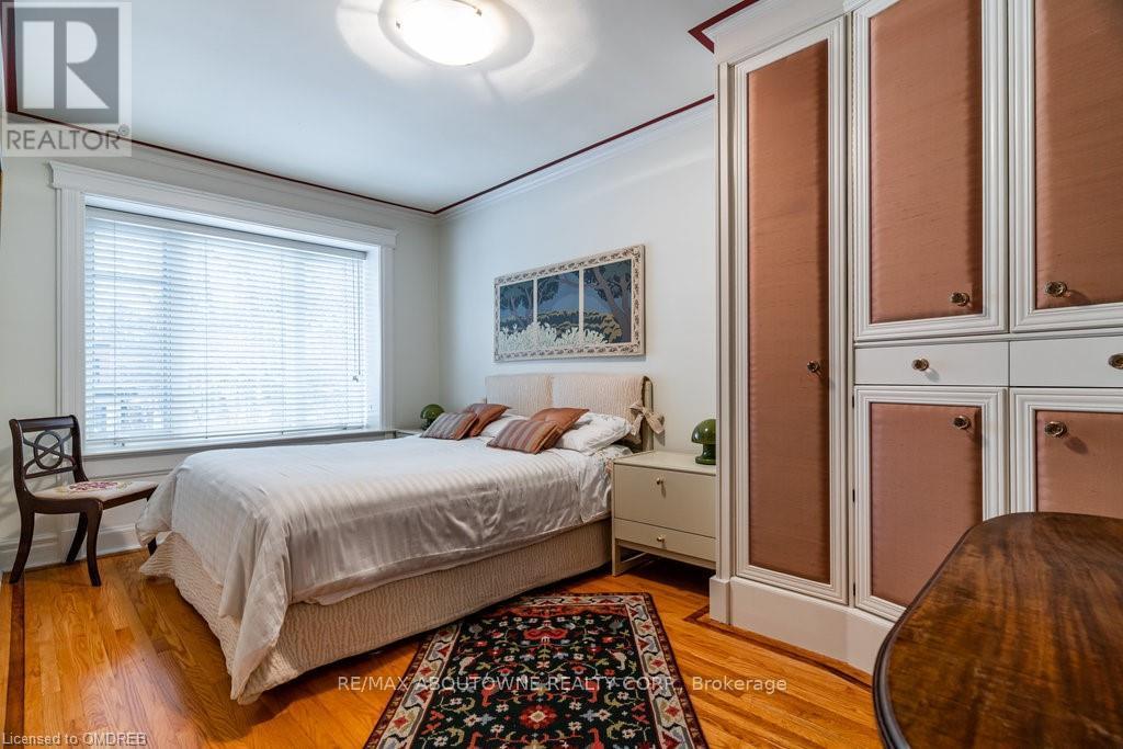 1306 Hixon Street, Oakville, Ontario  L6L 1R6 - Photo 12 - W12790254