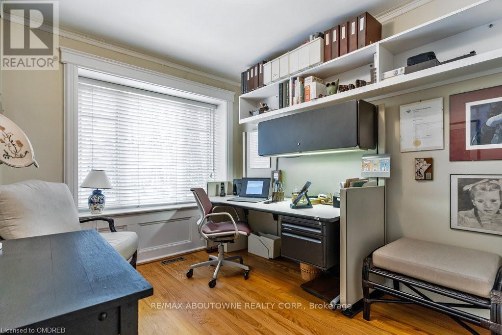 1306 Hixon Street, Oakville, Ontario  L6L 1R6 - Photo 13 - W12790254