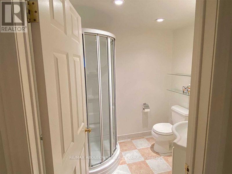 1306 Hixon Street, Oakville, Ontario  L6L 1R6 - Photo 24 - W12790254