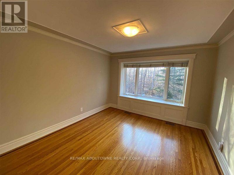 1306 Hixon Street, Oakville, Ontario  L6L 1R6 - Photo 27 - W12790254