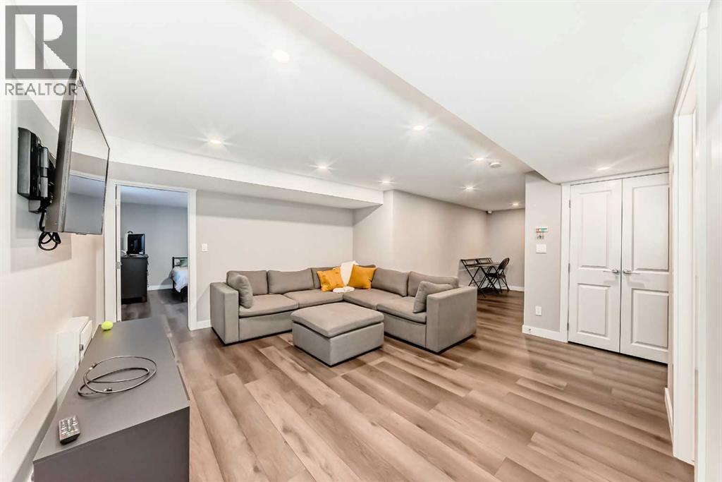 9816 Palistone Road Sw, Calgary, Alberta  T2V 3V9 - Photo 27 - A2286243