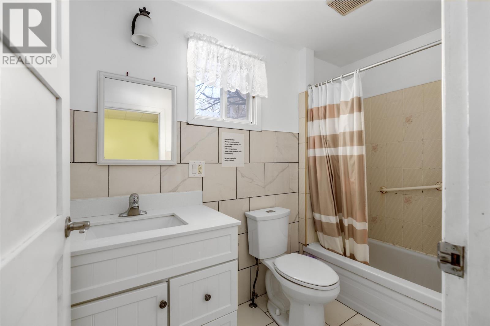 204 Goulais Ave, Sault Ste. Marie, Ontario  P6C 4Z8 - Photo 12 - SM260120