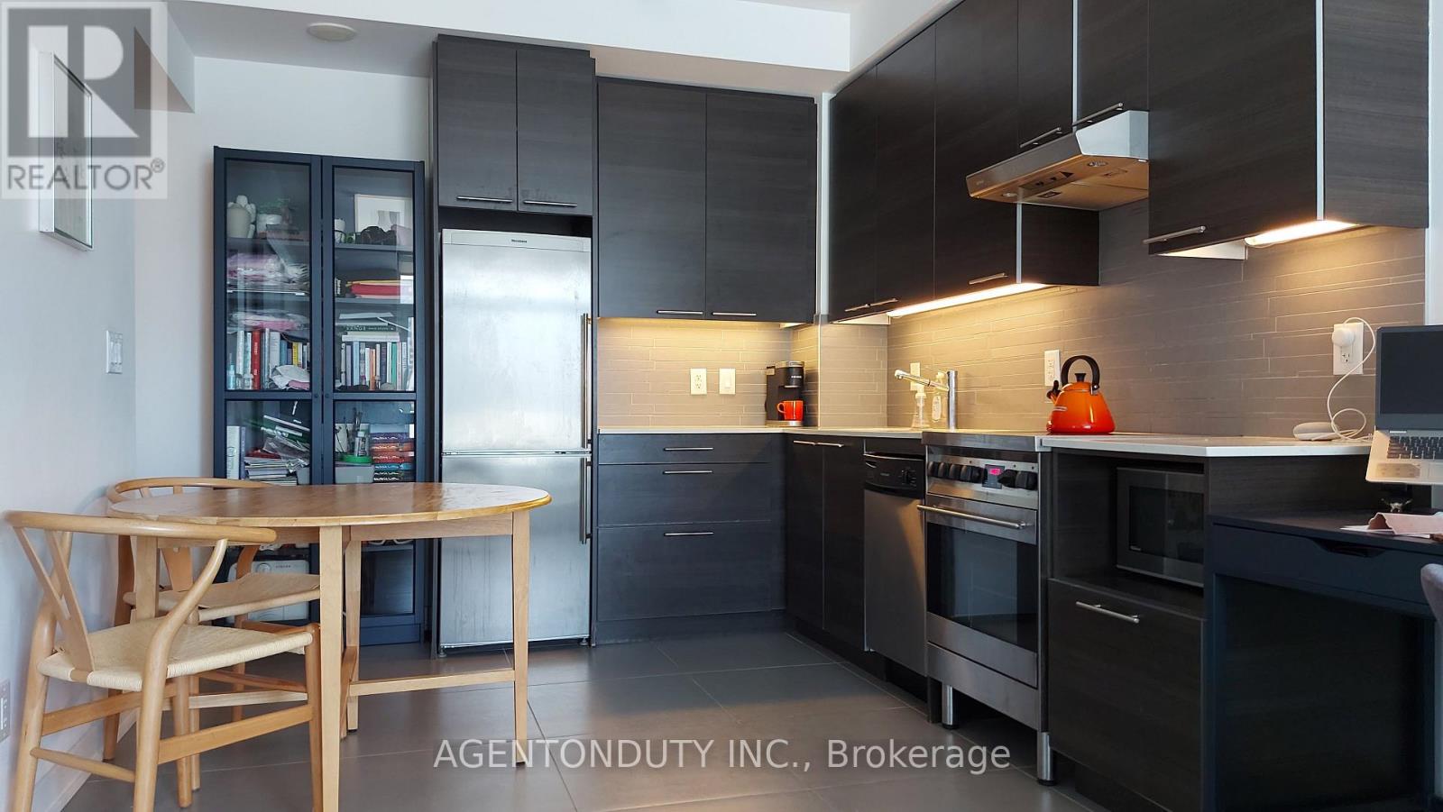 1301 - 1 Market Street, Toronto (Waterfront Communities), Ontario  M5E 0A2 - Photo 31 - C12790022