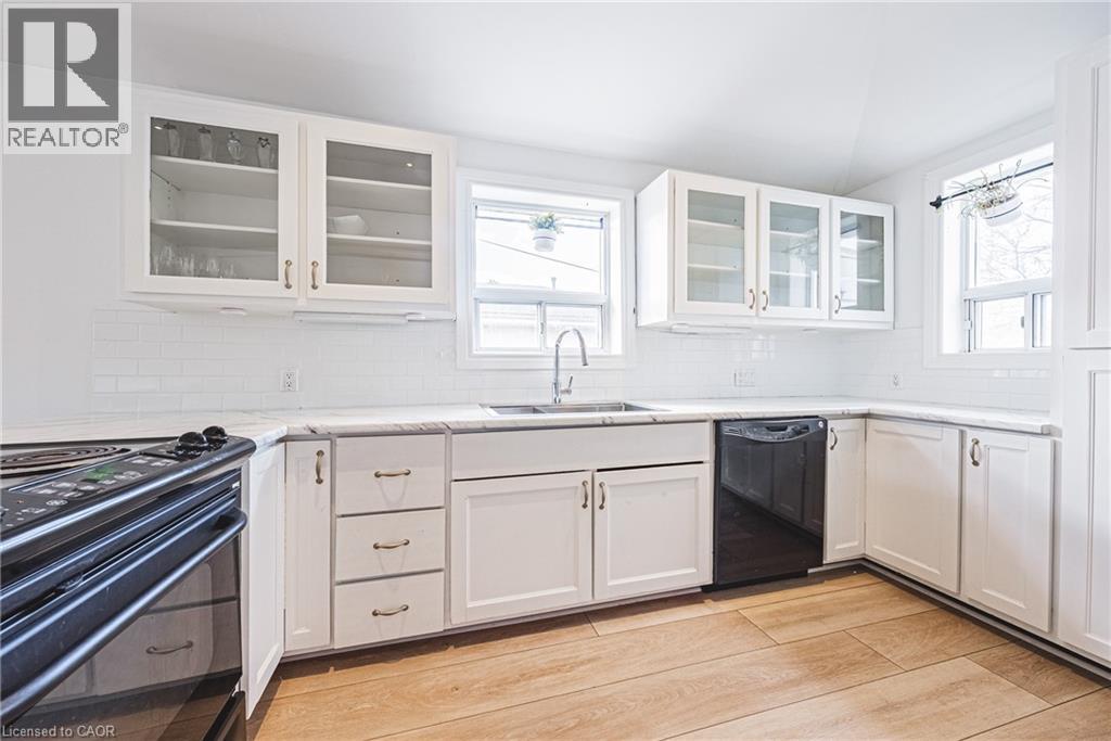 258 West 19th Street, Hamilton, Ontario  L9C 4J4 - Photo 11 - 40805264