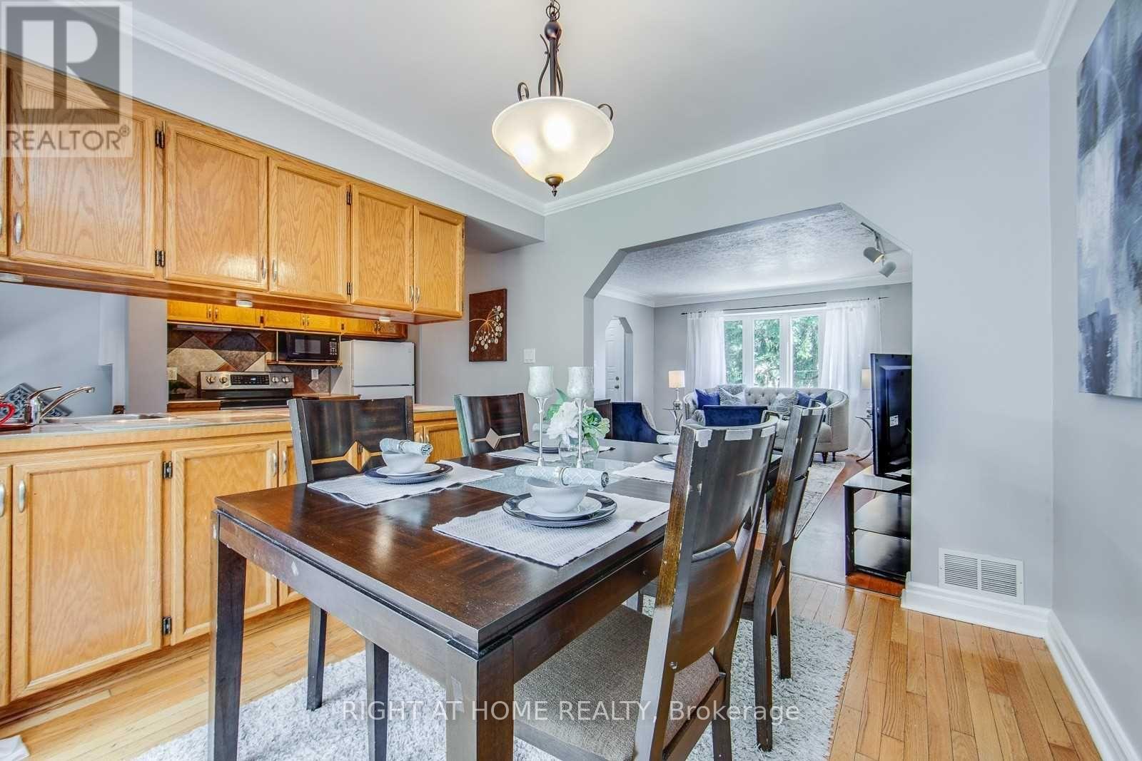 176 Phyllis Avenue, Toronto (Cliffcrest), Ontario  M1M 1Y8 - Photo 6 - E12790266