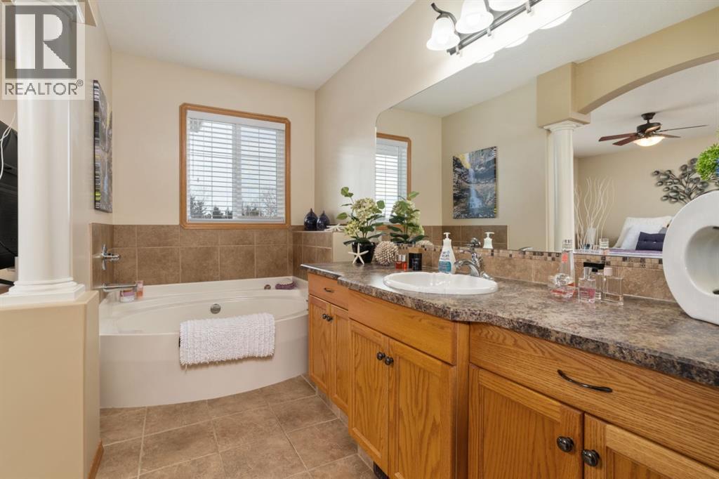 5421 60 Street, Camrose, Alberta  T4V 4G9 - Photo 13 - A2286572