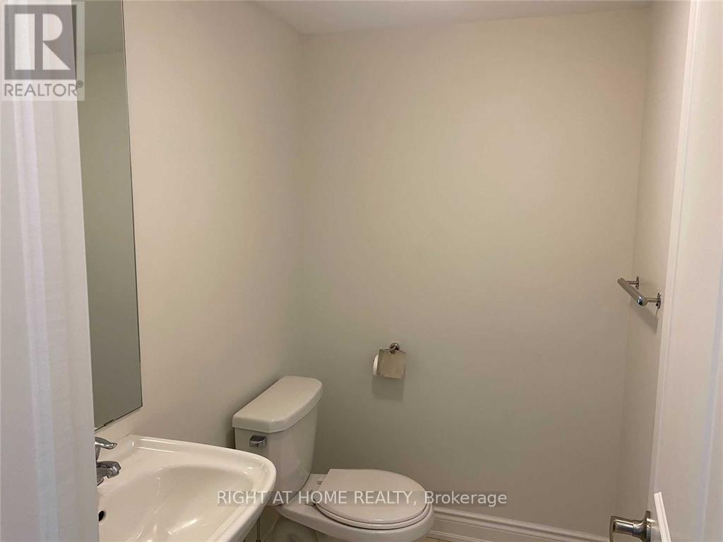 12 Pony Farm Drive, Toronto, Ontario  M9R 0B3 - Photo 10 - W12790274