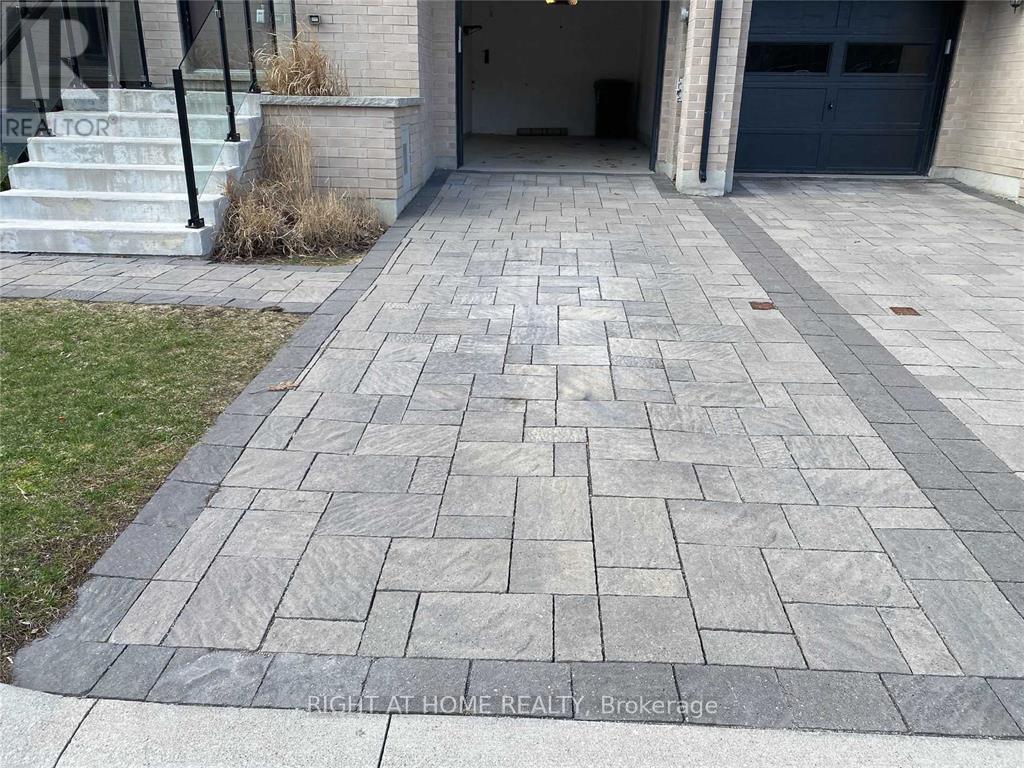 12 Pony Farm Drive, Toronto, Ontario  M9R 0B3 - Photo 33 - W12790274