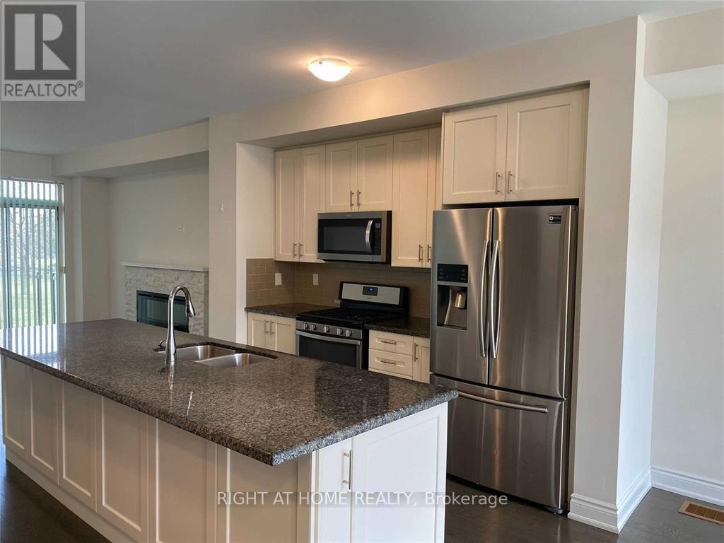 12 Pony Farm Drive, Toronto, Ontario  M9R 0B3 - Photo 8 - W12790274