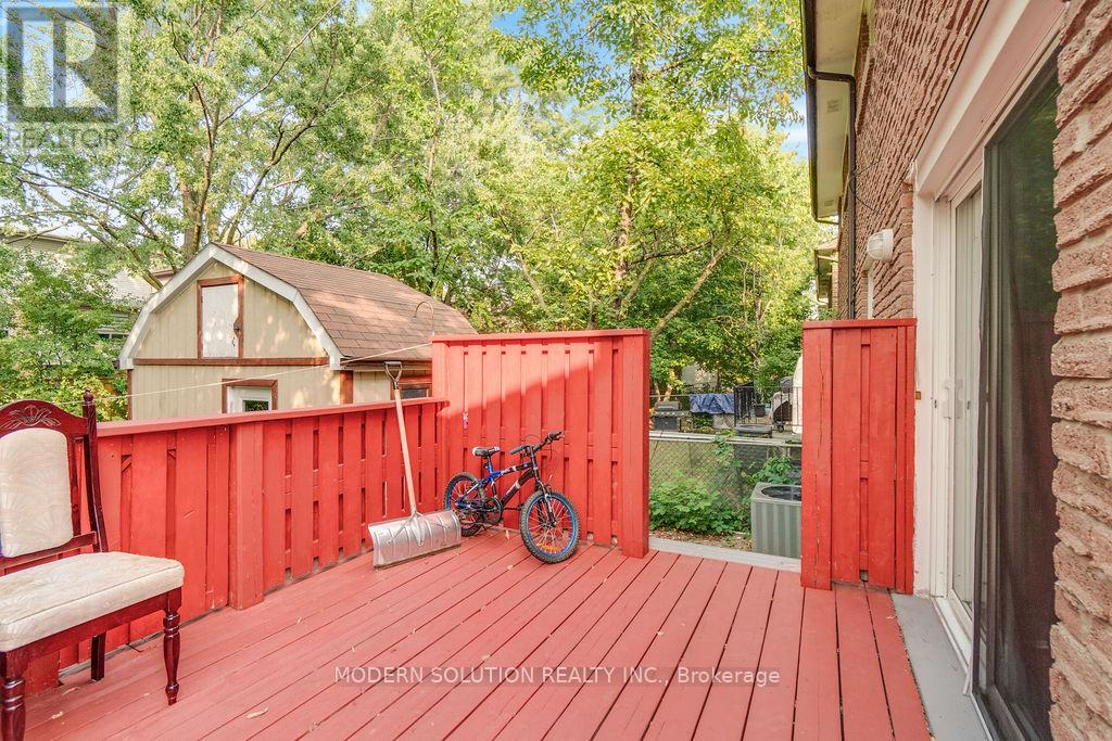 142 Mill Street N, Brampton, Ontario  L6X 2P2 - Photo 24 - W12790286