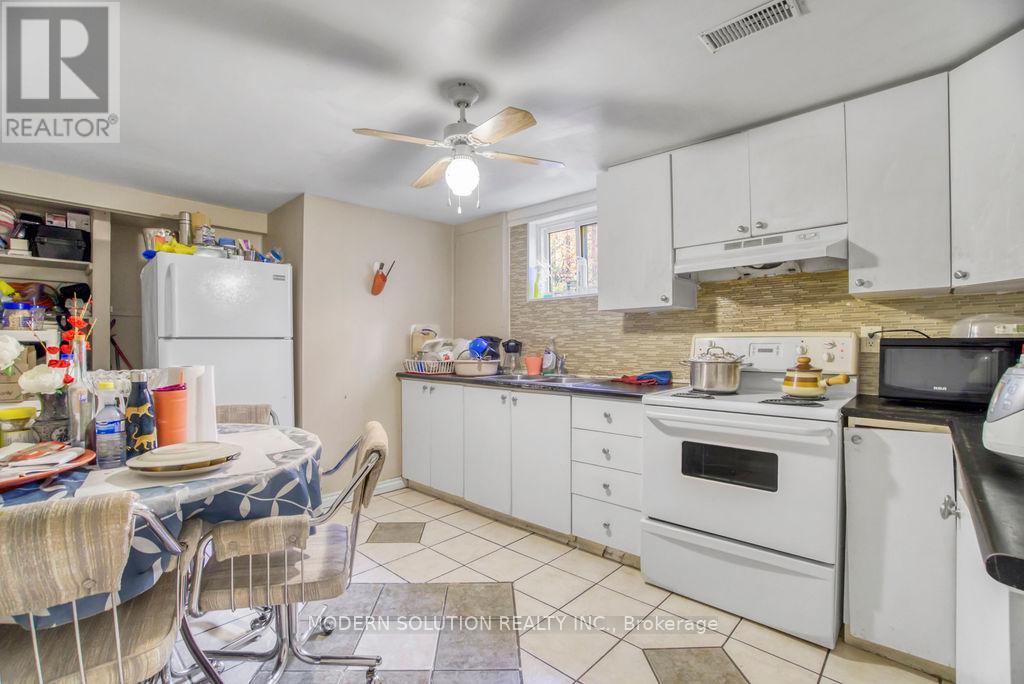 142 Mill Street N, Brampton, Ontario  L6X 2P2 - Photo 34 - W12790286