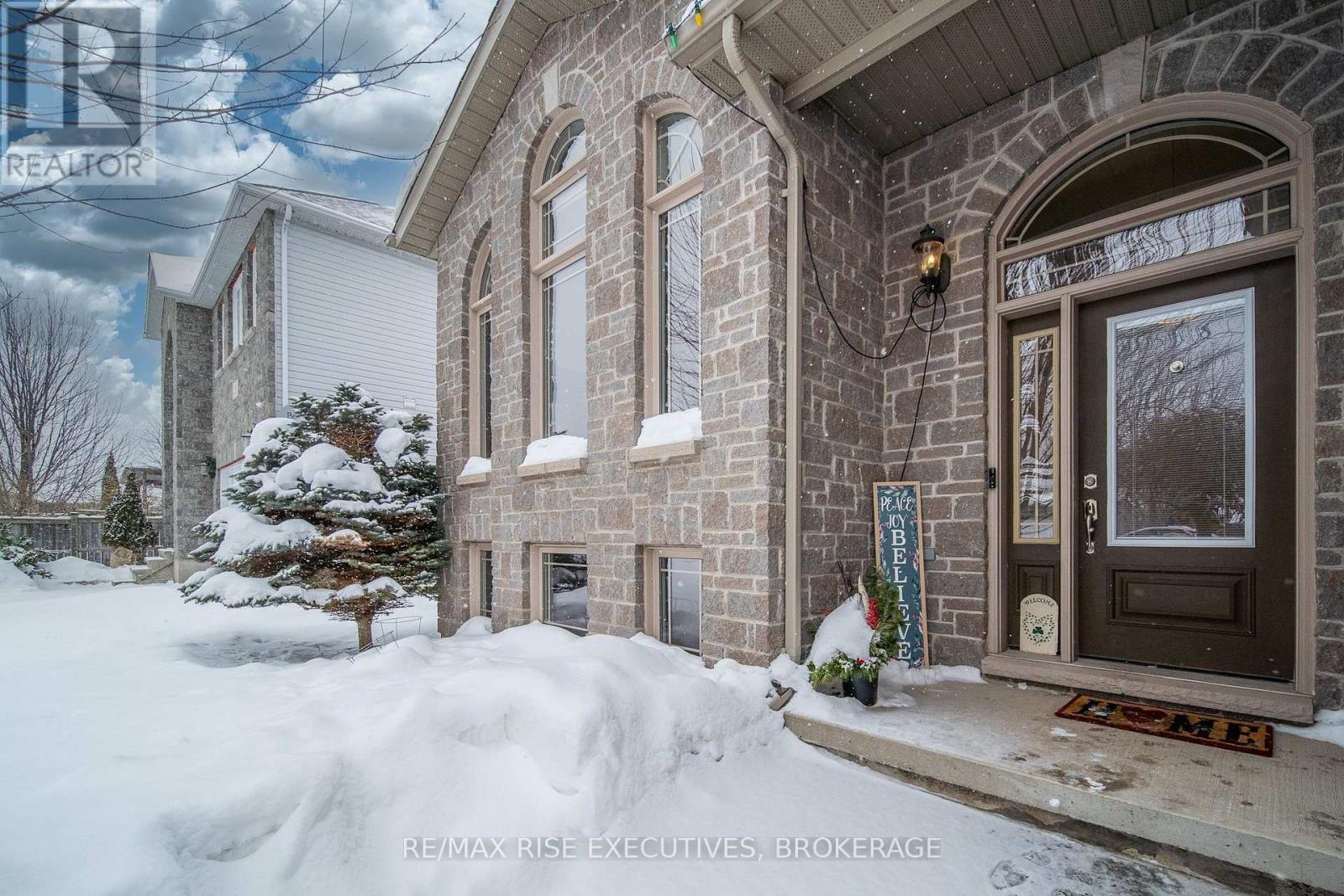 1480 Hanover Drive, Kingston, Ontario  K7P 0B9 - Photo 5 - X12778636