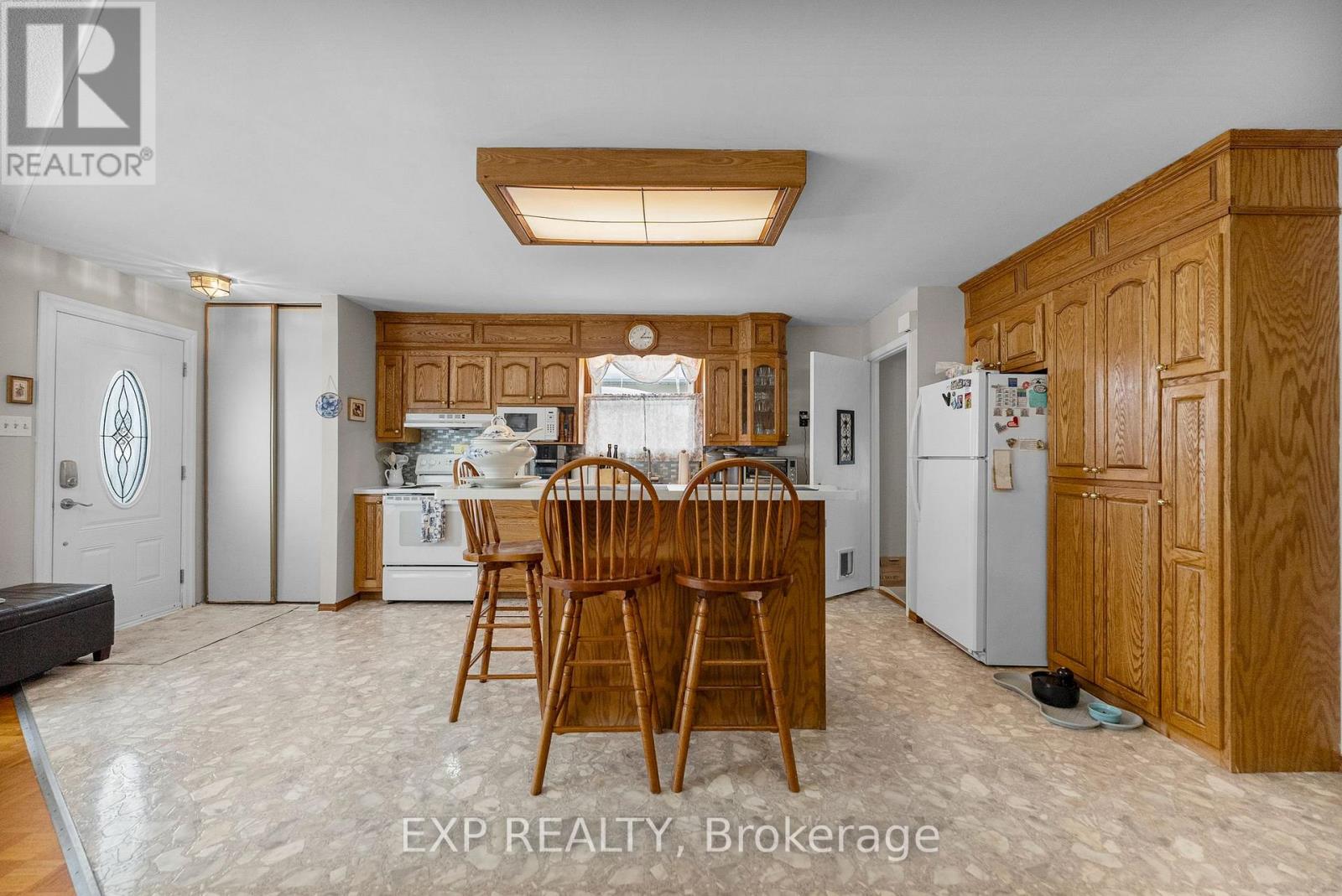 225 Airth Boulevard, Renfrew, Ontario  K7V 4B8 - Photo 10 - X12790264