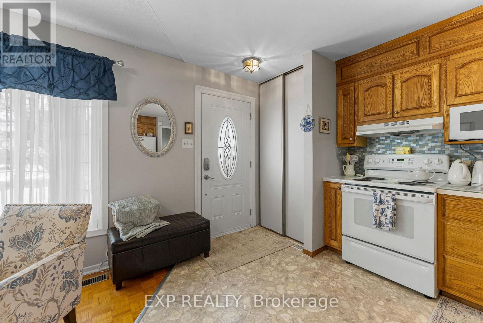 225 Airth Boulevard, Renfrew, Ontario  K7V 4B8 - Photo 8 - X12790264