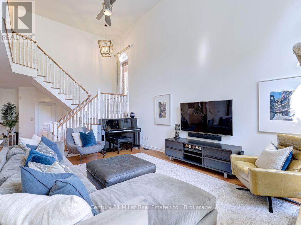 2301 Hertfordshire Way, Oakville, Ontario  L6H 7M5 - Photo 12 - W12790292